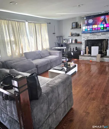 $2,800 | 49 Hillwood Lane, Meriden, CT 06450