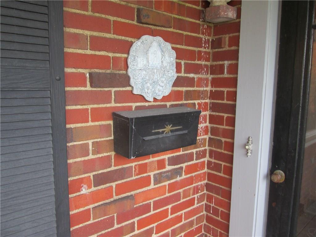 4313 Hamilton Road Pittsburgh, PA 15234 - Photo 3 of 25 Gallery Image 3