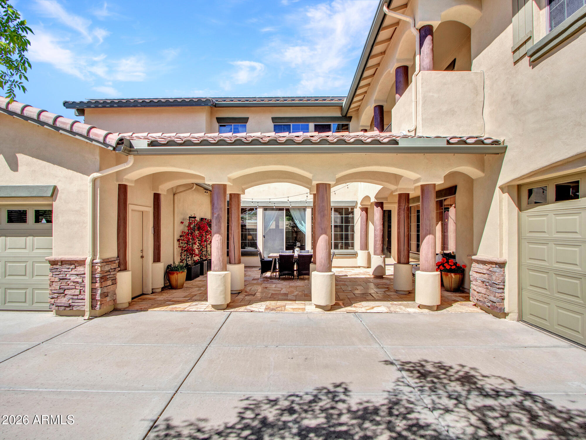 5724 West Rowel Road Phoenix, AZ 85083 - Photo 9 of 101 02-courtyard-(1)