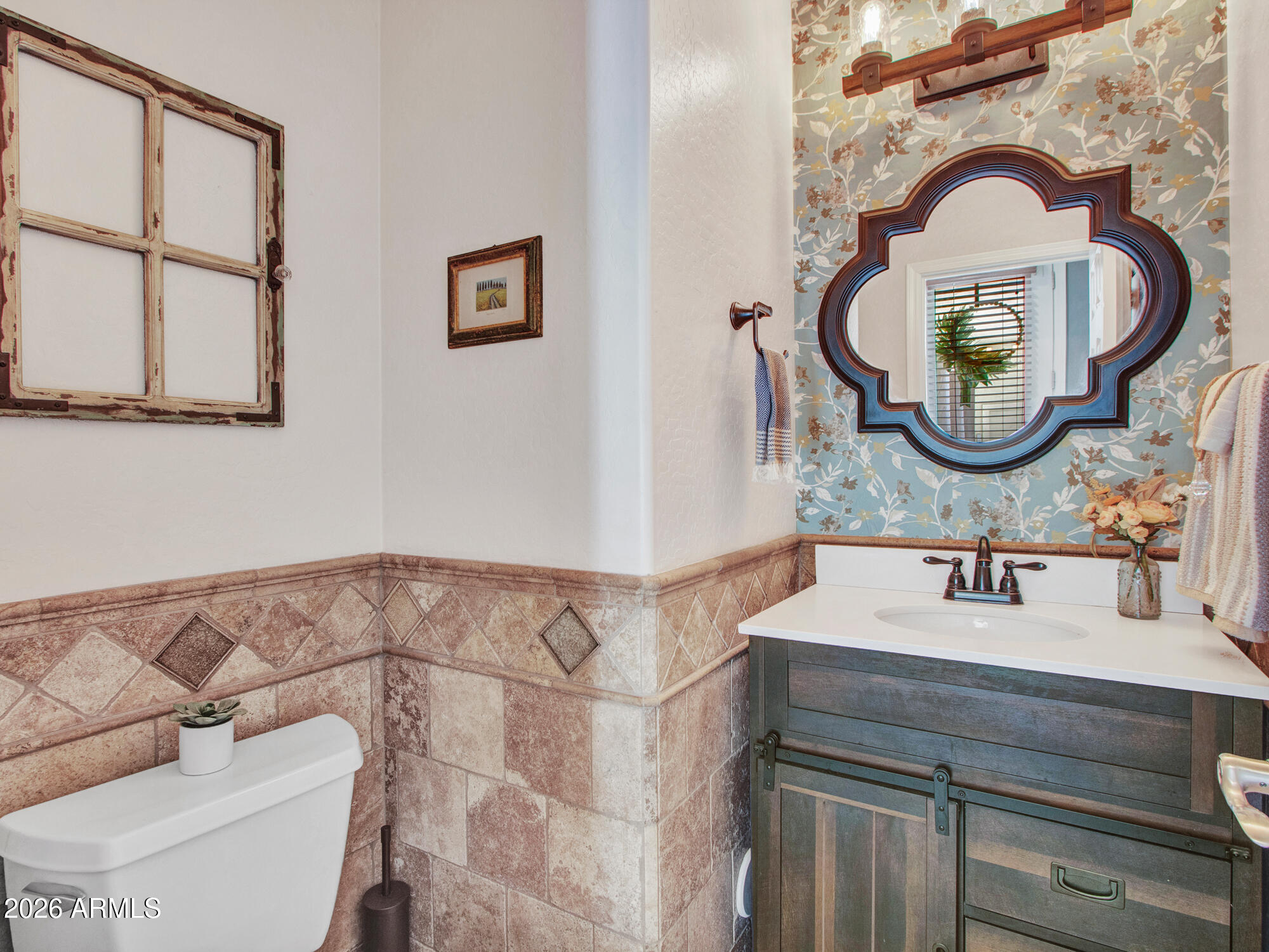 5724 West Rowel Road Phoenix, AZ 85083 - Photo 33 of 101 10-Powder-room