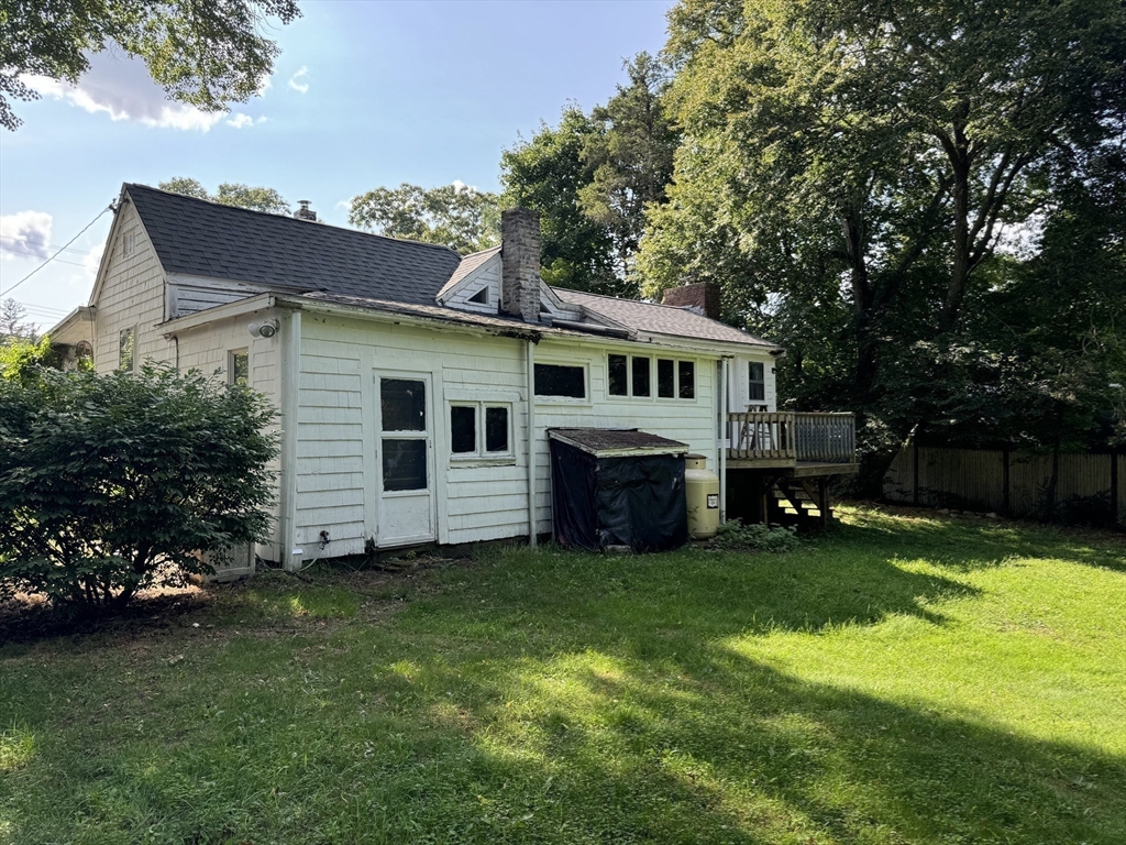 6 Wareham Street Carver, MA 02330 - Photo 10 of 24 Gallery Image 10