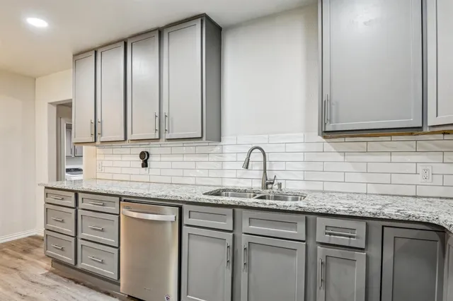 $250,000 | 405 Willard-Hall Street, Leonard, TX 75452