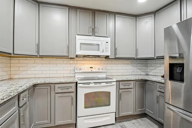 $250,000 | 405 Willard-Hall Street, Leonard, TX 75452