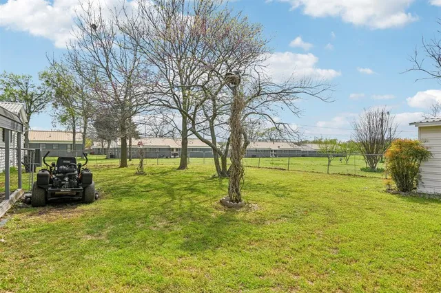 $250,000 | 405 Willard-Hall Street, Leonard, TX 75452