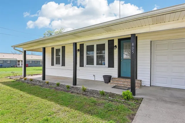 $250,000 | 405 Willard-Hall Street, Leonard, TX 75452