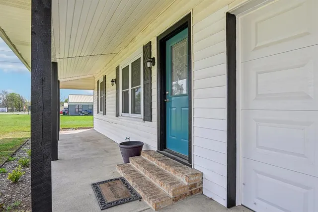 $250,000 | 405 Willard-Hall Street, Leonard, TX 75452