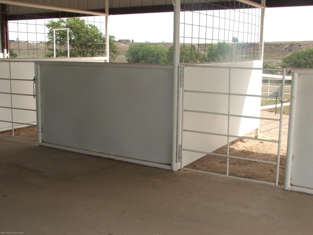 6301 West Country Club Road Canyon, TX 79015 - Photo 13 of 13 Barn3