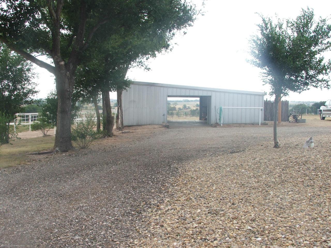 6301 West Country Club Road Canyon, TX 79015 - Photo 5 of 13 Barn
