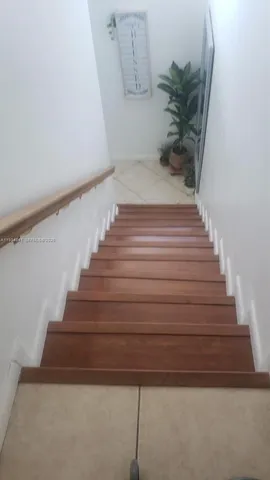 $345,000 | 9980 Northwest 9th St Circle, Unit 204, Miami, FL 33172