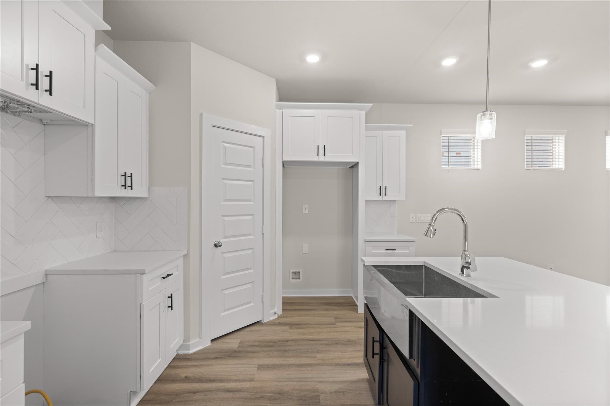 1222 Elsinore Drive Rosharon, TX 77583 - Photo 8 of 25