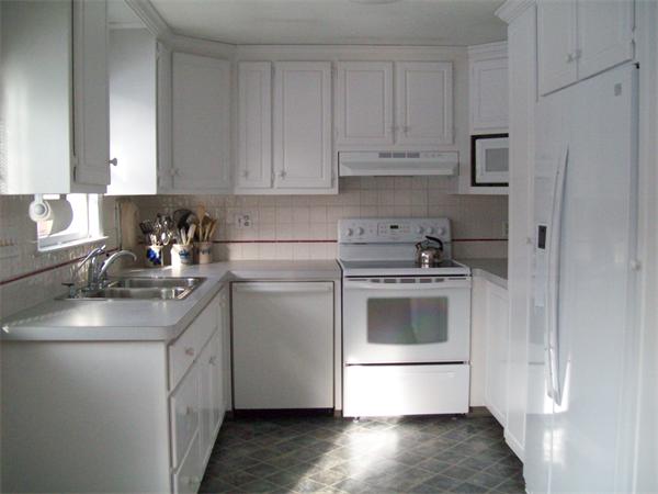 118 Cochituate Road Framingham, MA 01701 - Photo 3 of 21 Gallery Image 3
