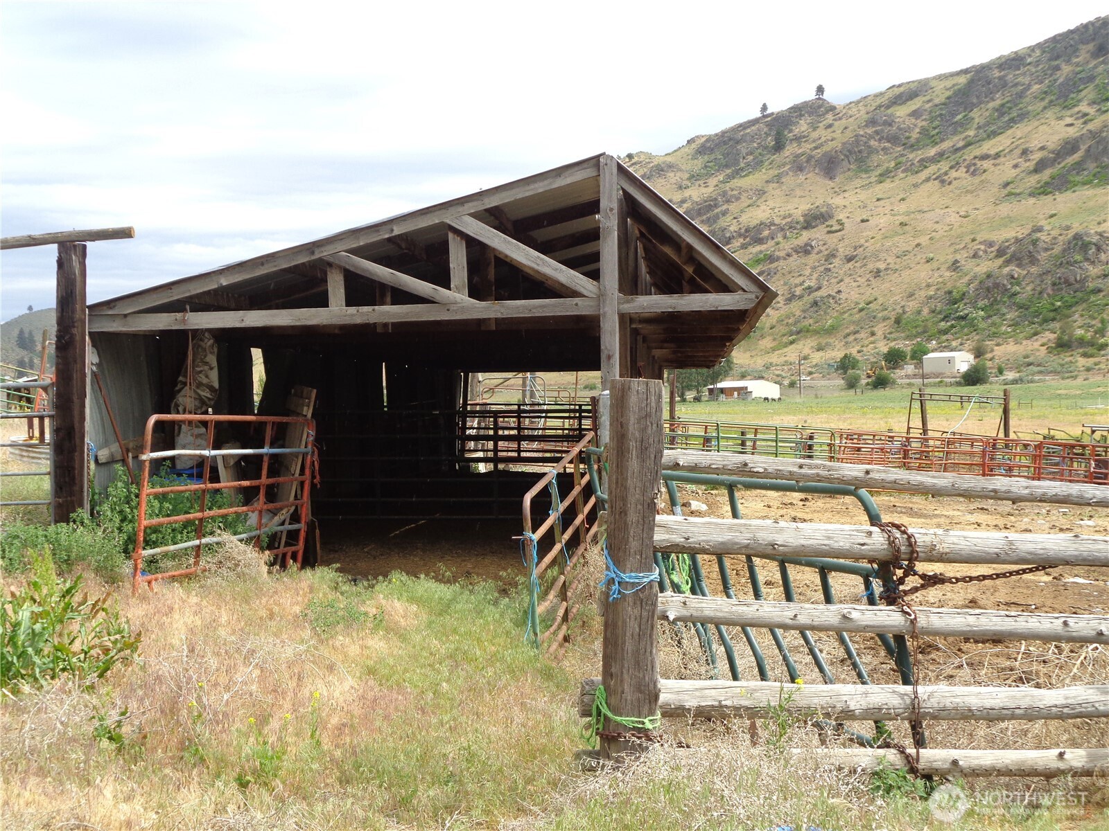251 Spring Coulee Road Okanogan, WA 98840 - Photo 32 of 39