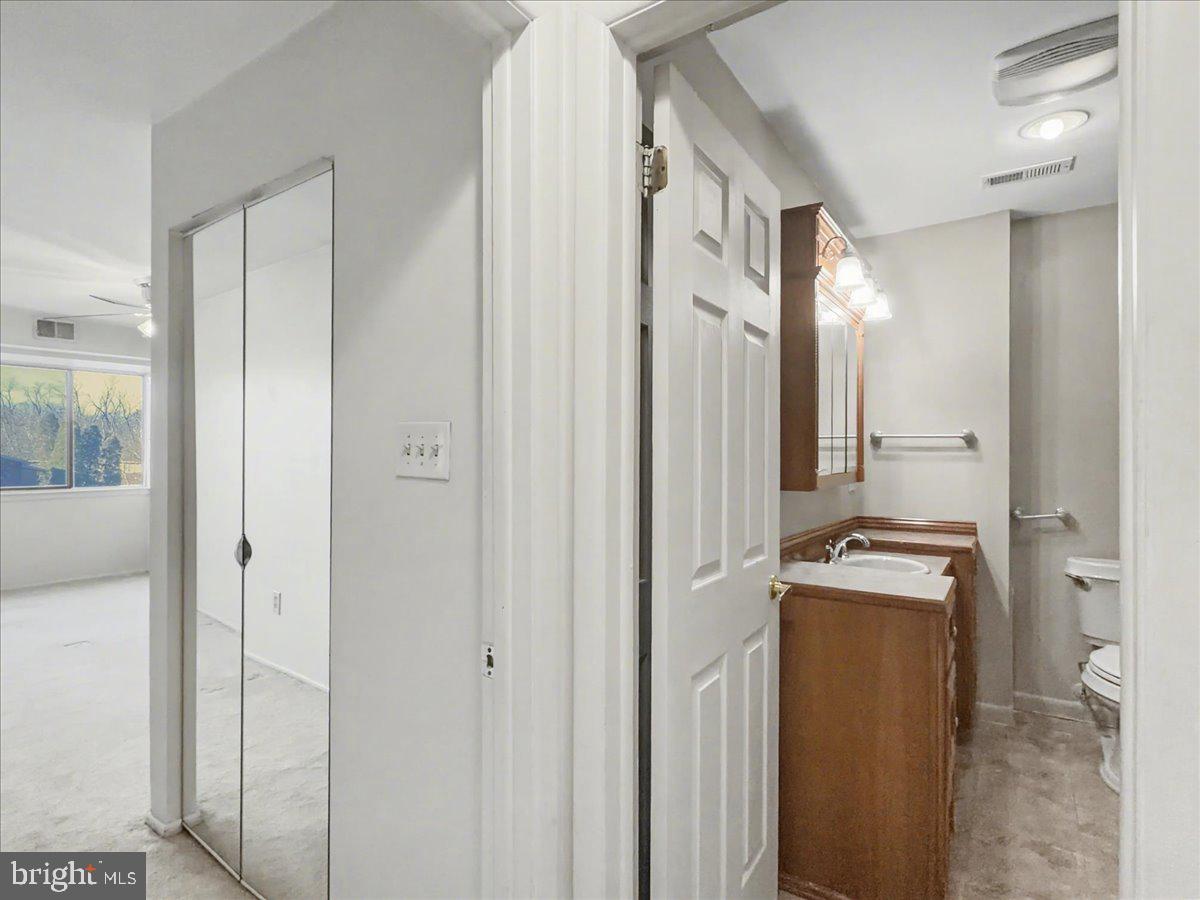 1575 Creekside Road, Unit A21 Whitehall, PA 18052 - Photo 16 of 21