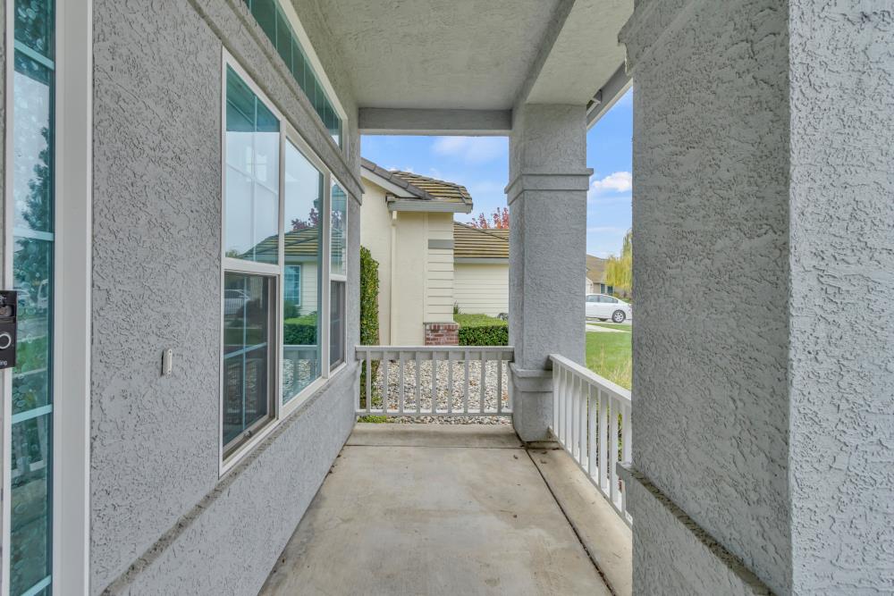 8679 Spring House Way Elk Grove, CA 95624 - Photo 4 of 48 a view of balcony