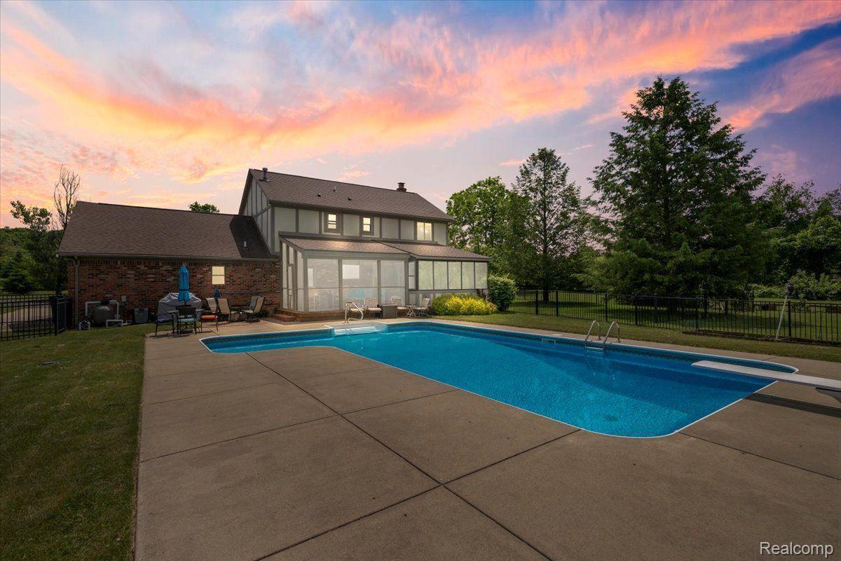 8597 Sashabaw Road Clarkston, MI 48348 - Photo 2 of 61 Gallery Image 2