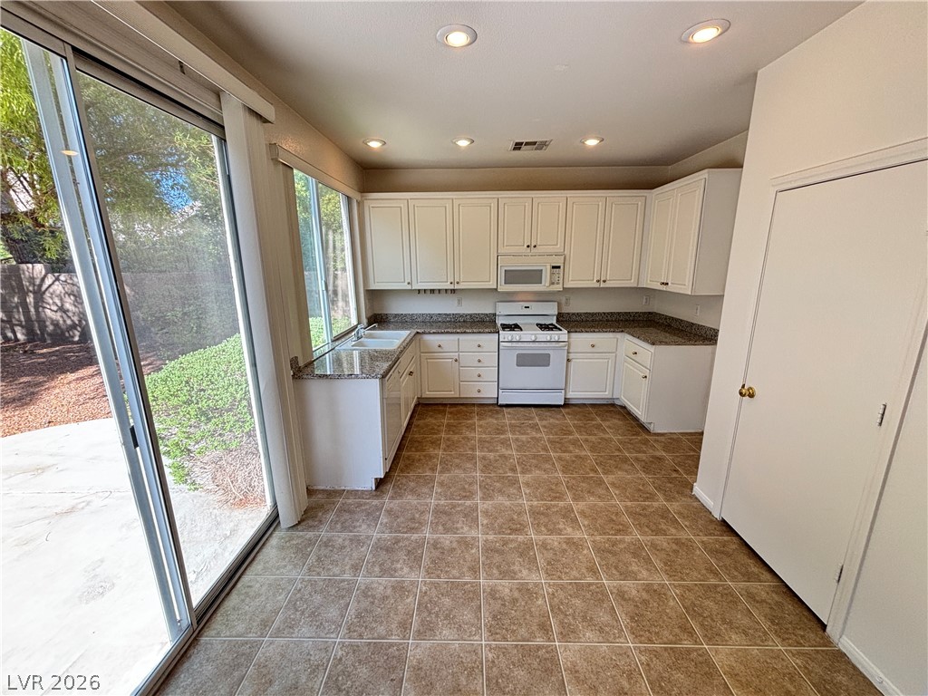 10319 Splendor Ridge Avenue Las Vegas, NV 89135 - Photo 14 of 49 Gallery Image 14