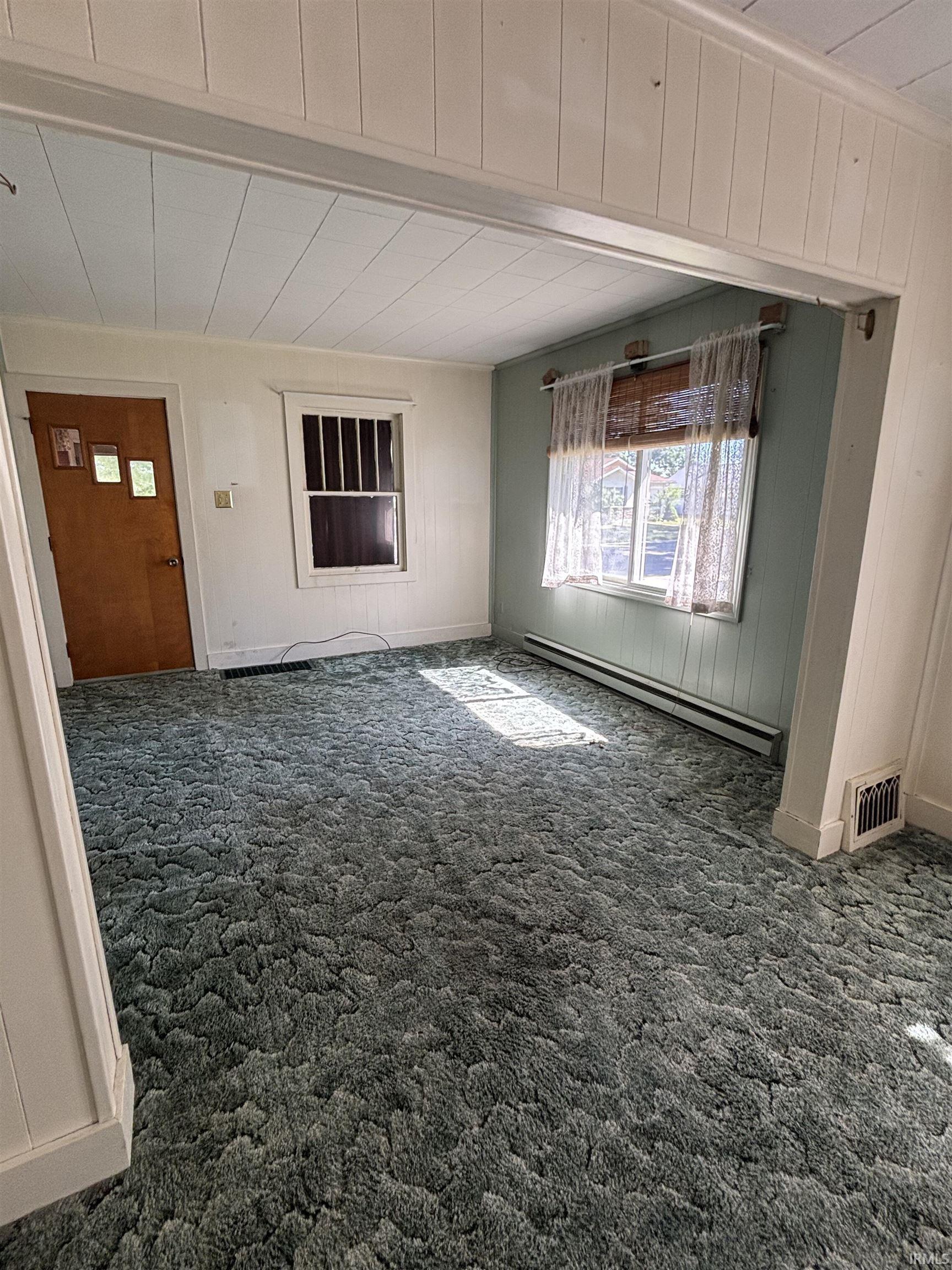 1433 Maple Row Elkhart, IN 46514 - Photo 7 of 16