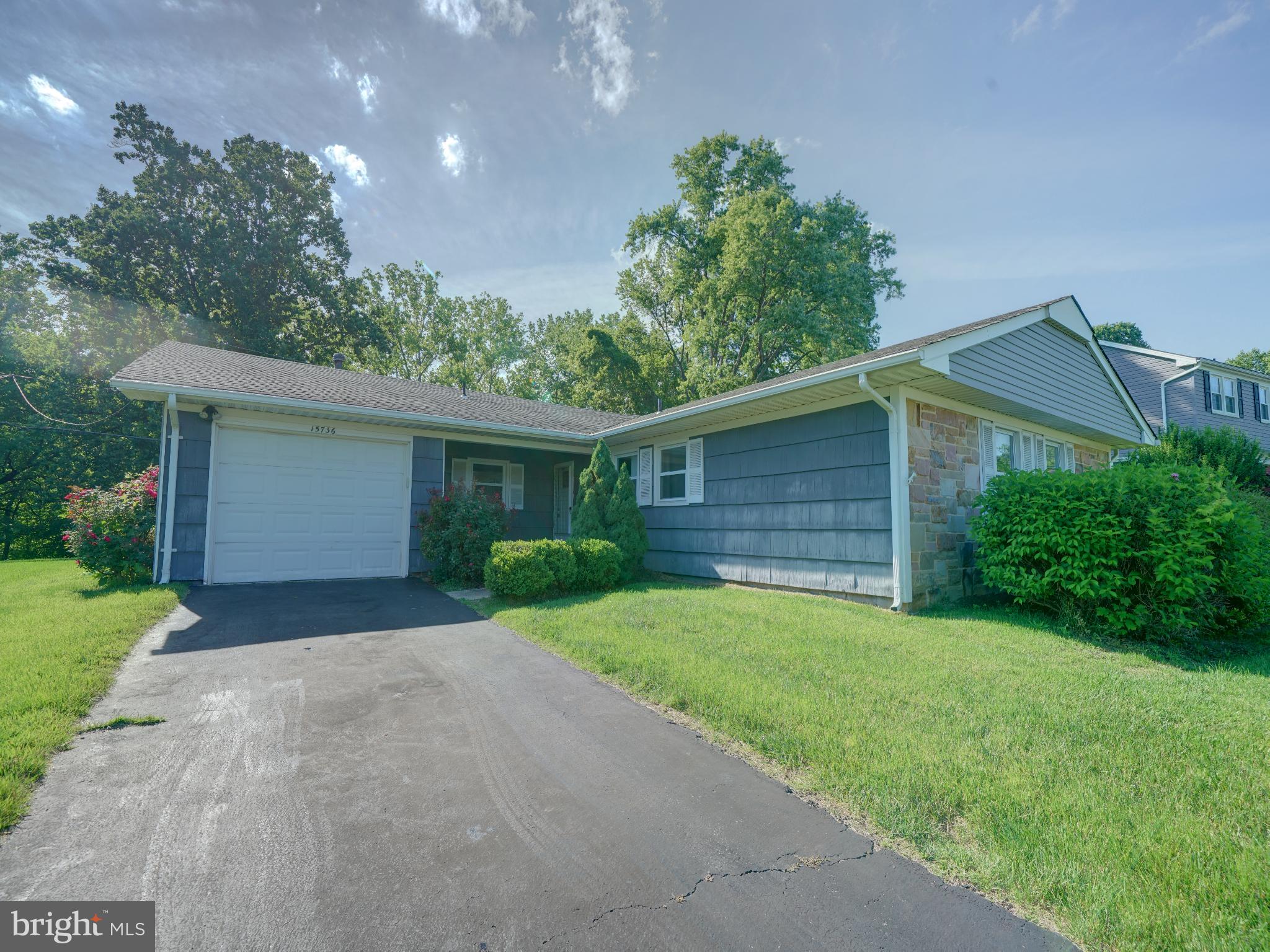 15736 Pointer Ridge Drive Bowie, MD 20716 - Photo 2 of 57