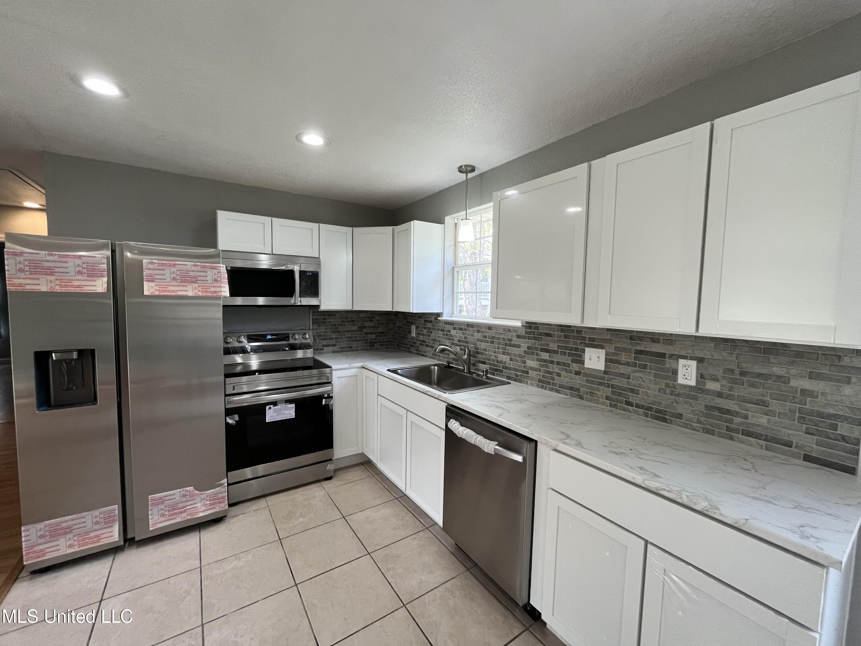 4472 Pierce Road D'Iberville, MS 39540 - Photo 14 of 17 08A3C933-2548-4B54-84D8-ACAE1328FD20