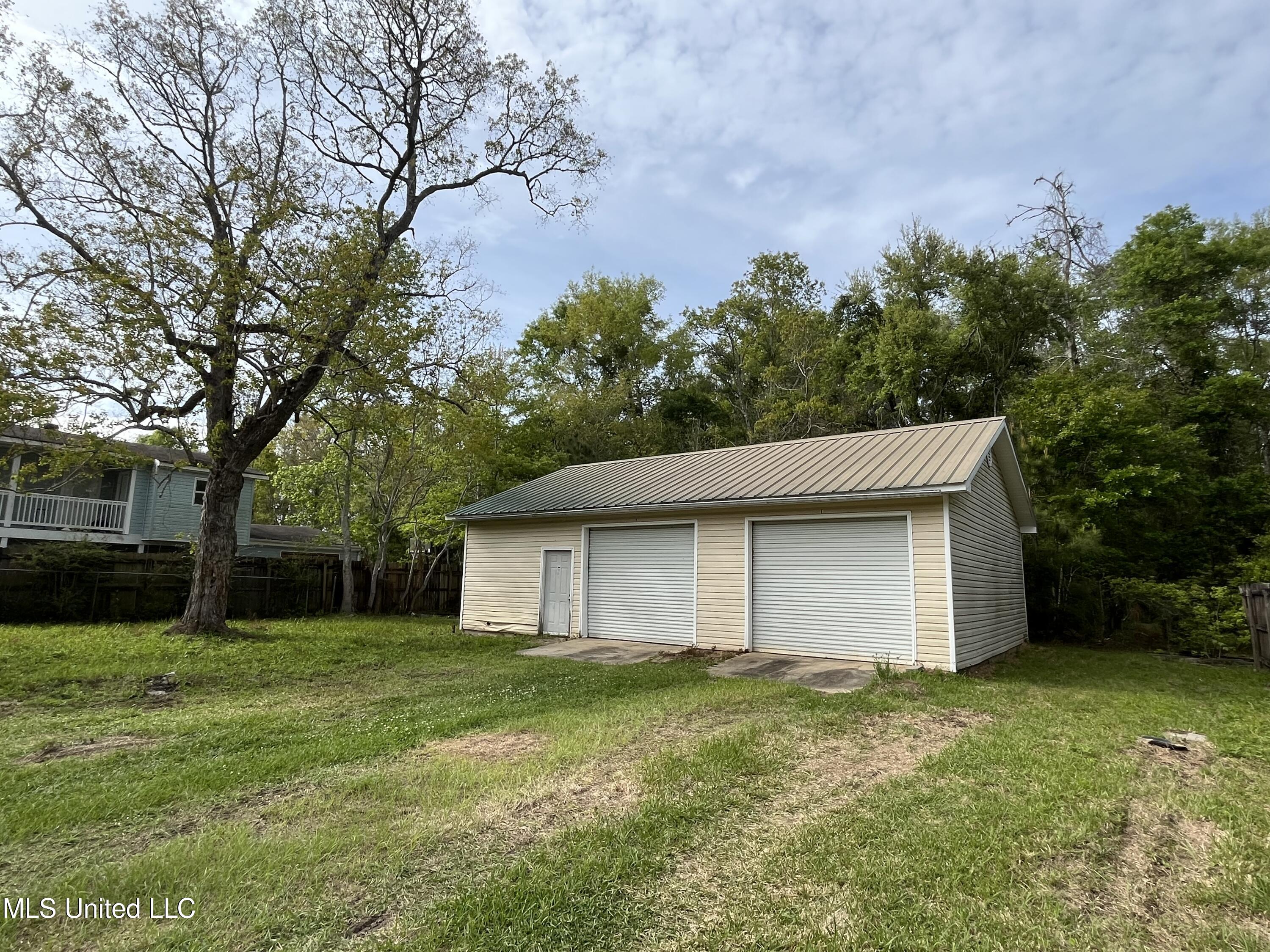 4472 Pierce Road D'Iberville, MS 39540 - Photo 16 of 17 1A9B012A-F4C2-49BD-B0DE-62678F453803