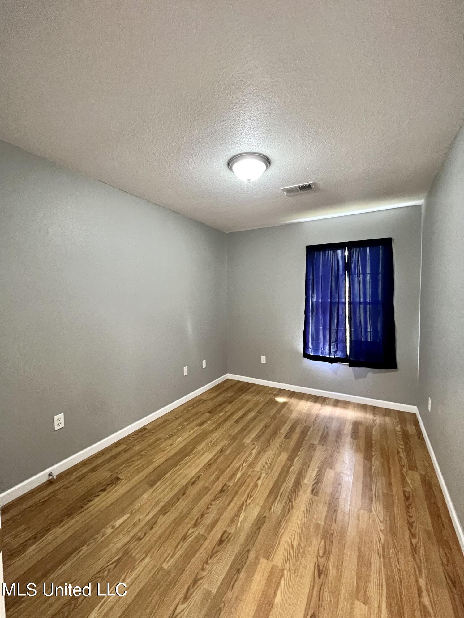 4472 Pierce Road D'Iberville, MS 39540 - Photo 10 of 17 D89EF3B3-B1E9-4CEB-9E78-D8B50926999E