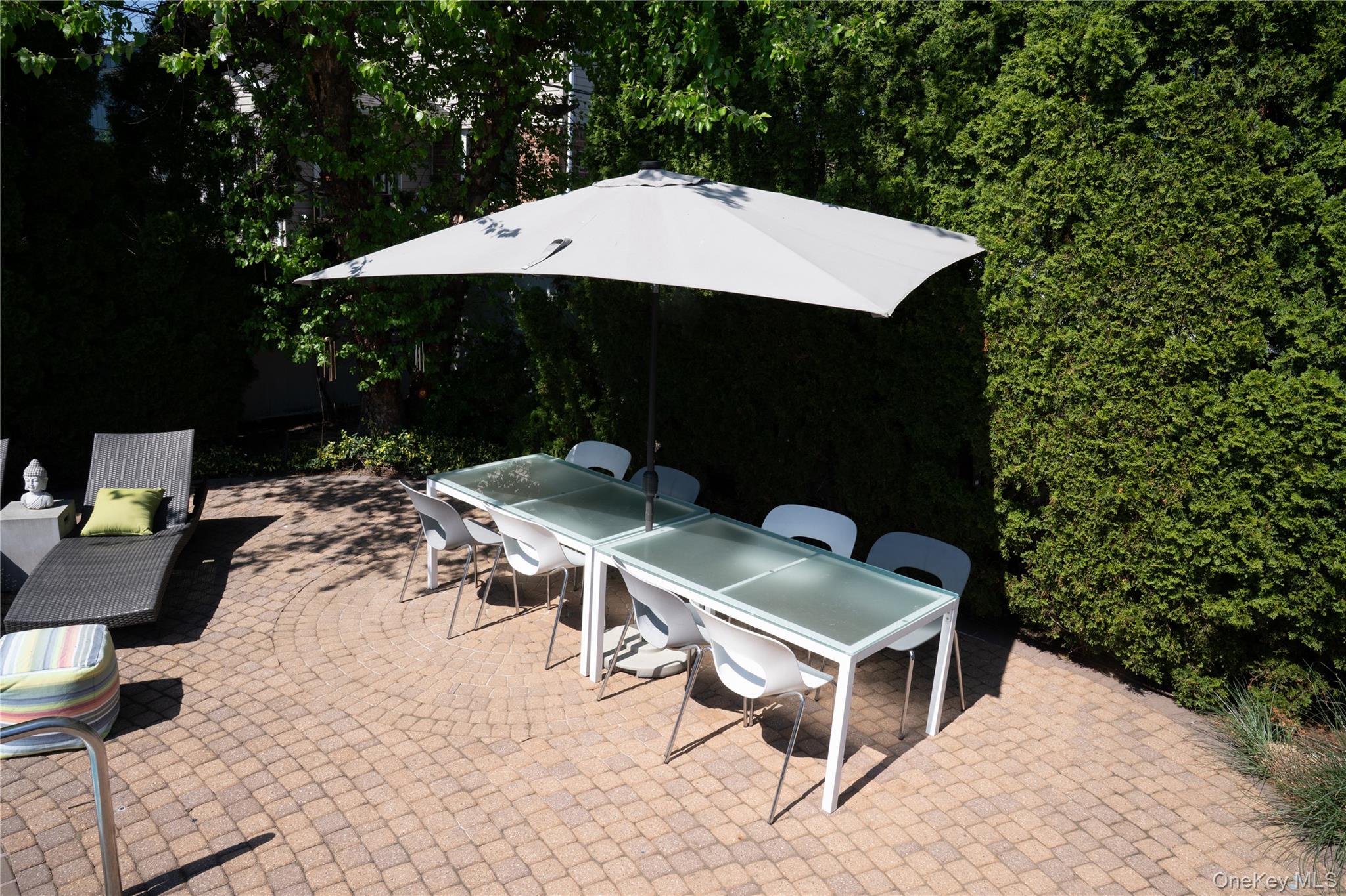 105 Lincoln Road South Plainview, NY 11803 - Photo 15 of 25