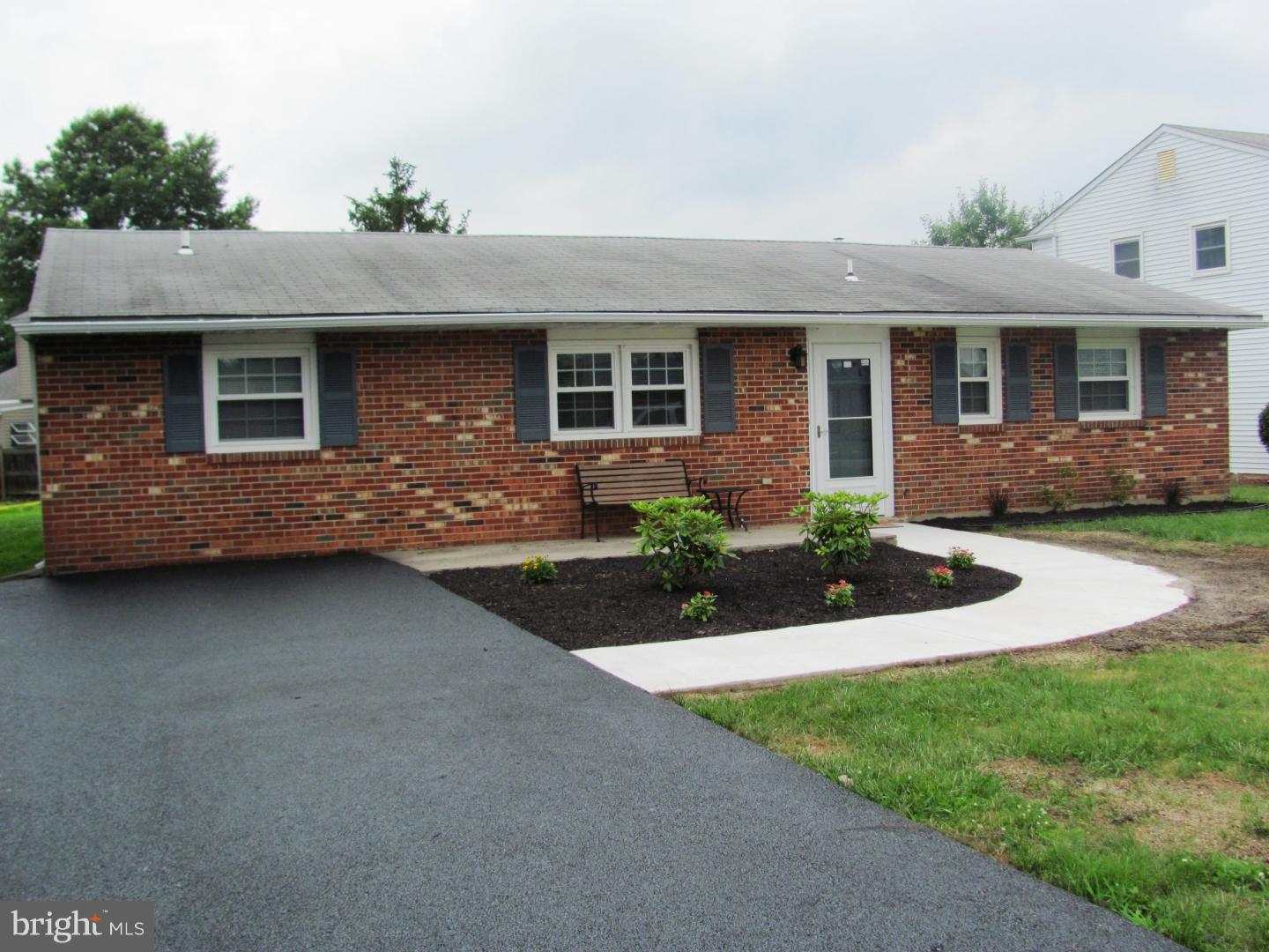 8 Ritchie Drive New Castle, DE 19720 - Photo 1 of 20 Exterior Front