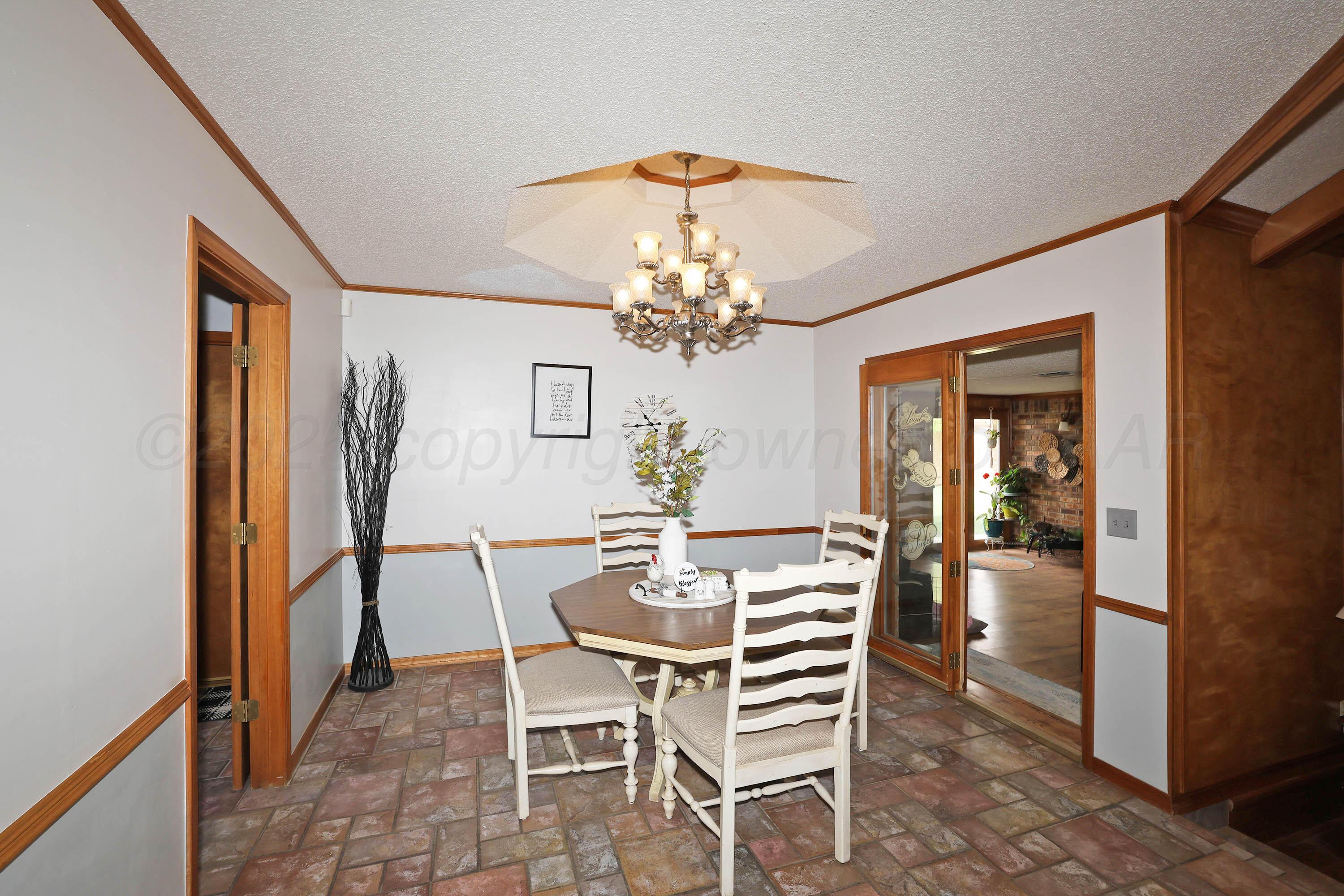 3508 Reeder Drive Amarillo, TX 79119 - Photo 12 of 34 11-Breakfast Area