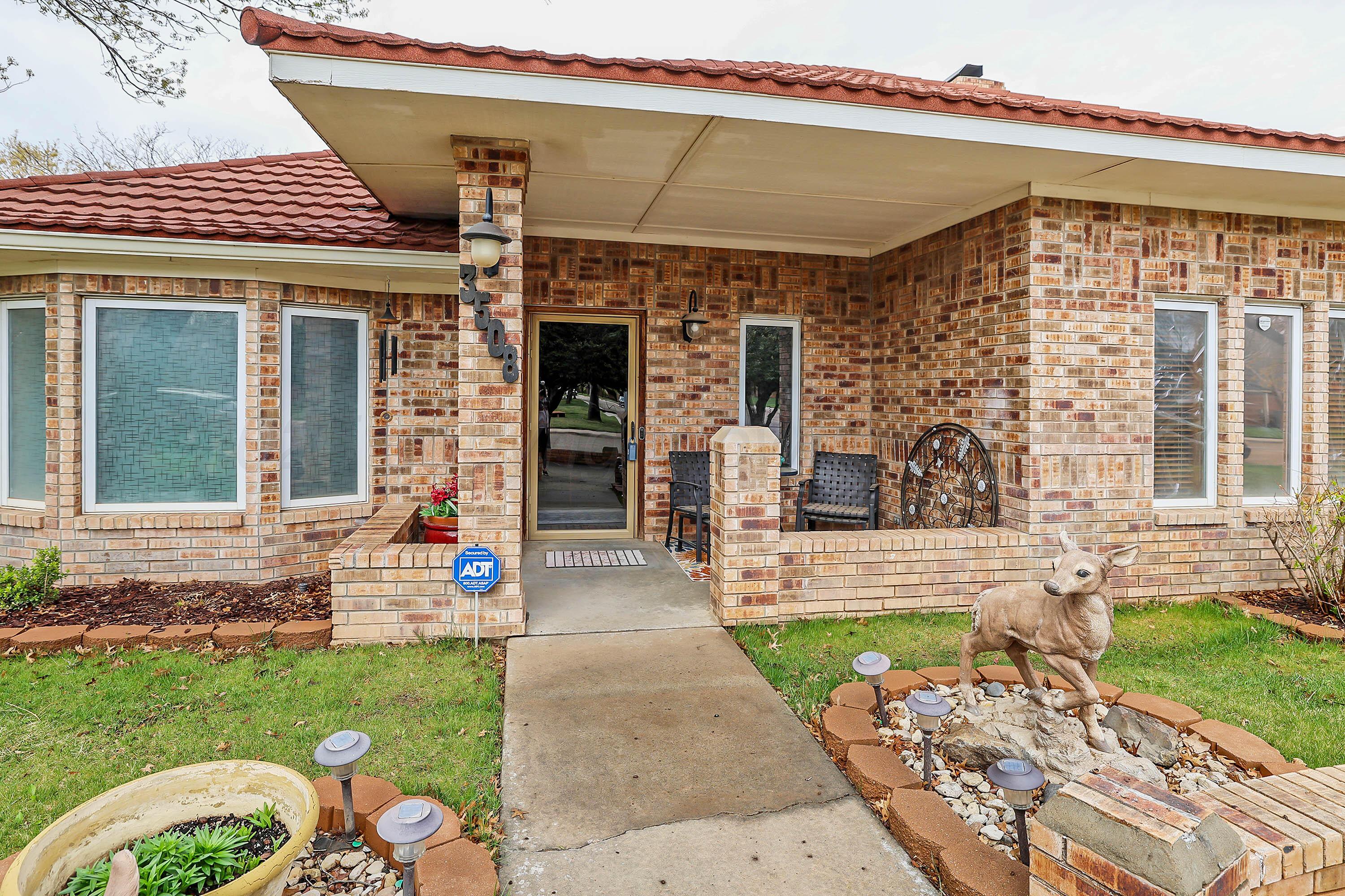 3508 Reeder Drive Amarillo, TX 79119 - Photo 2 of 34 2b-Front Porch