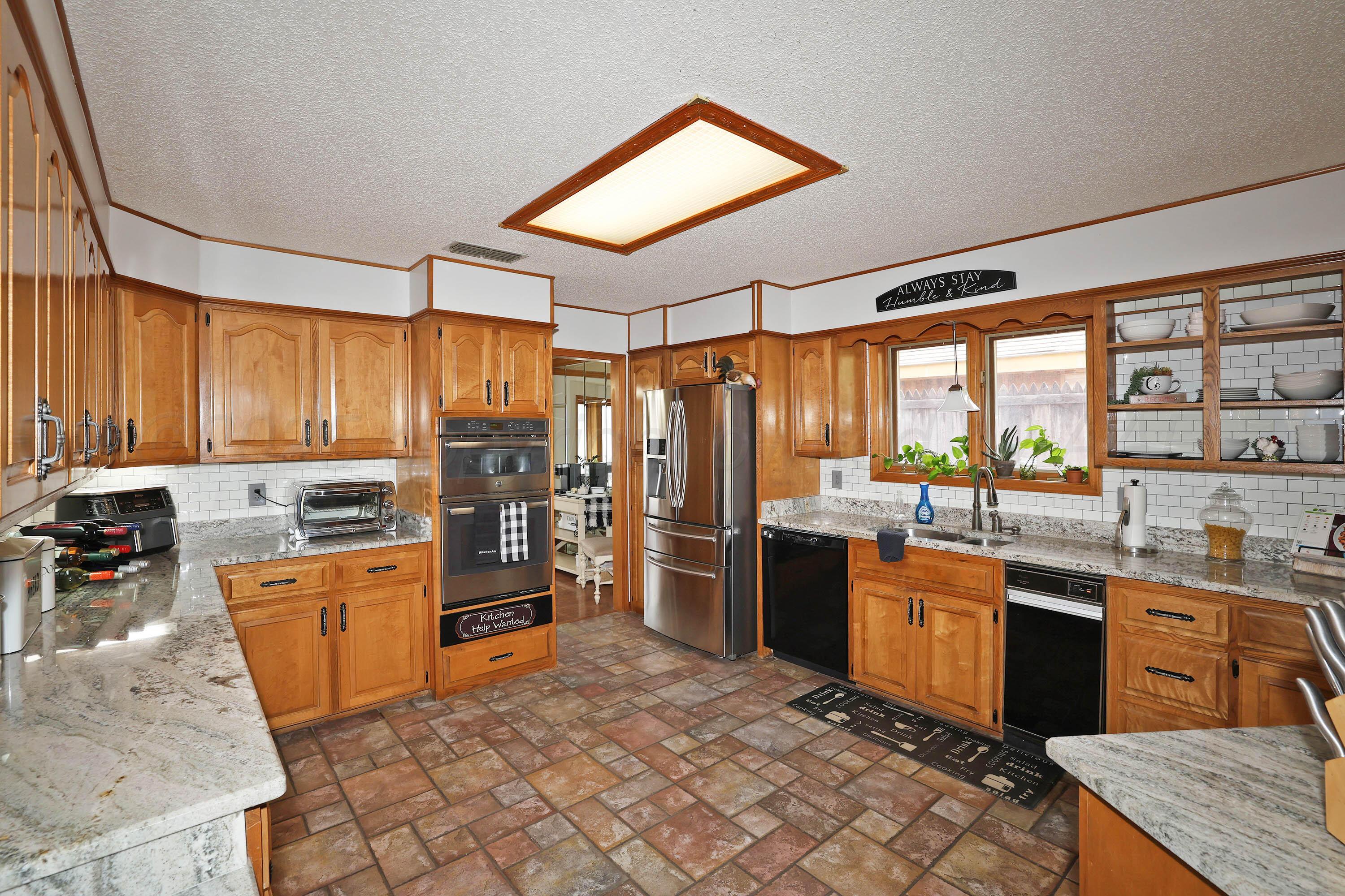 3508 Reeder Drive Amarillo, TX 79119 - Photo 9 of 34 8-Kitchen