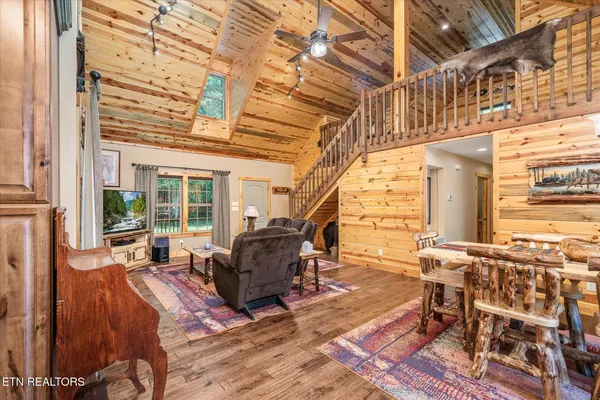 $739,900 | 424 Wilderness Lane, Jamestown, TN 38556