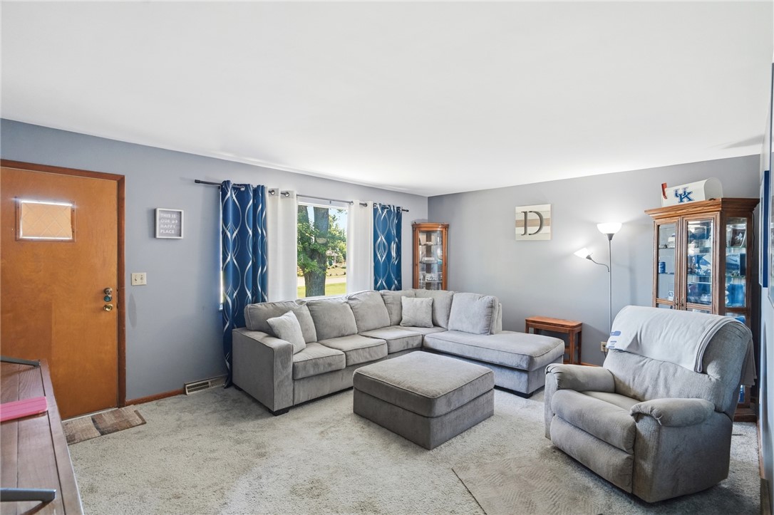 8150 Manning Road Germantown, OH 45327 - Photo 4 of 52 Gallery Image 4