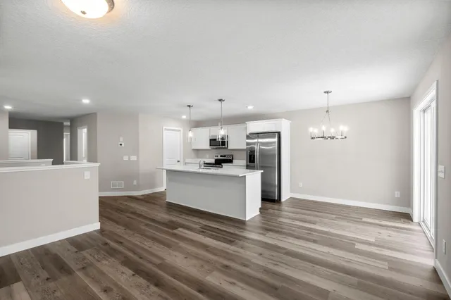 $699,850 | 7420 Glengarry Place, Eden Prairie, MN 55344