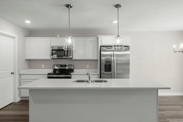 $699,850 | 7420 Glengarry Place, Eden Prairie, MN 55344