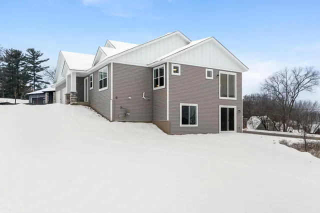 $699,850 | 7420 Glengarry Place, Eden Prairie, MN 55344