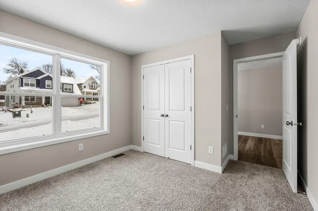 $699,850 | 7420 Glengarry Place, Eden Prairie, MN 55344