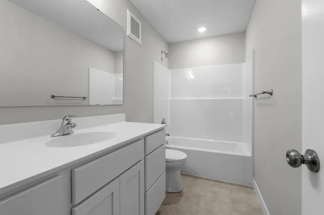 $699,850 | 7420 Glengarry Place, Eden Prairie, MN 55344