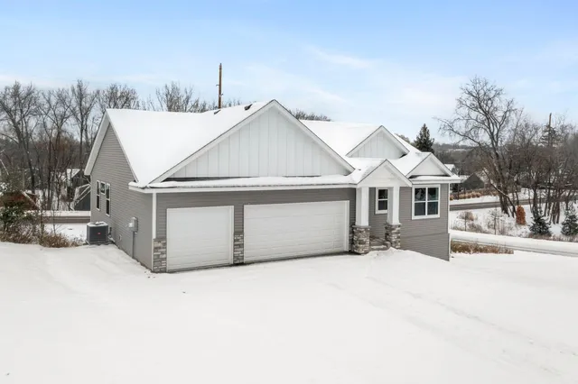 $699,850 | 7420 Glengarry Place, Eden Prairie, MN 55344