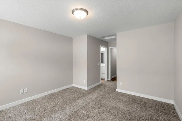 $699,850 | 7420 Glengarry Place, Eden Prairie, MN 55344