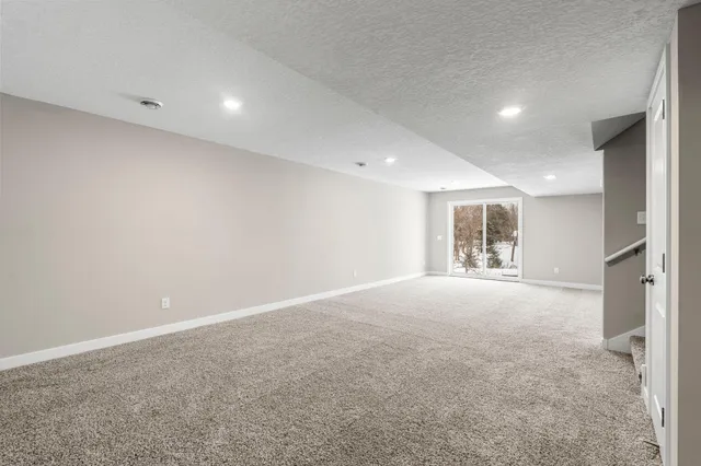 $699,850 | 7420 Glengarry Place, Eden Prairie, MN 55344