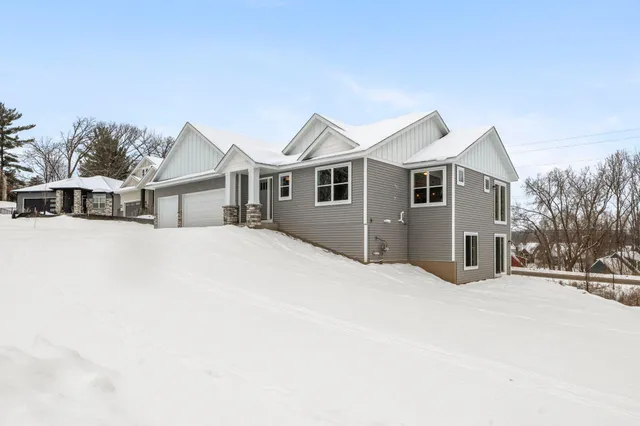 $699,850 | 7420 Glengarry Place, Eden Prairie, MN 55344