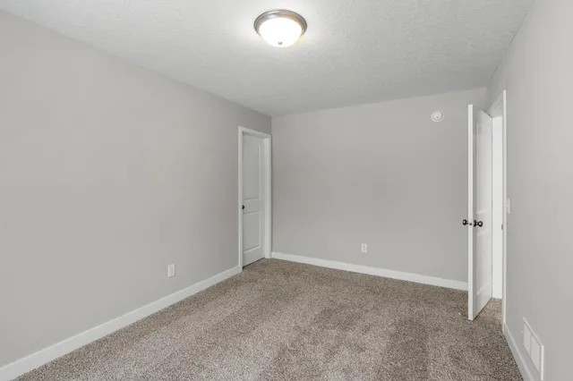 $699,850 | 7420 Glengarry Place, Eden Prairie, MN 55344