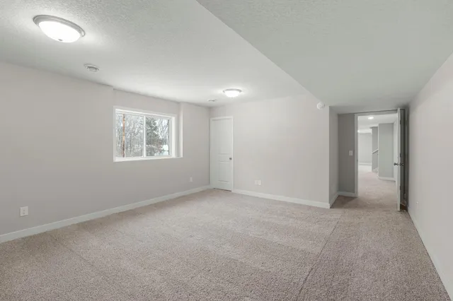 $699,850 | 7420 Glengarry Place, Eden Prairie, MN 55344