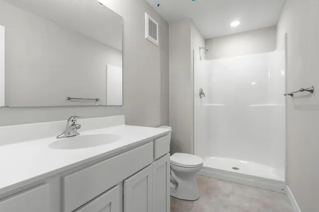 $699,850 | 7420 Glengarry Place, Eden Prairie, MN 55344