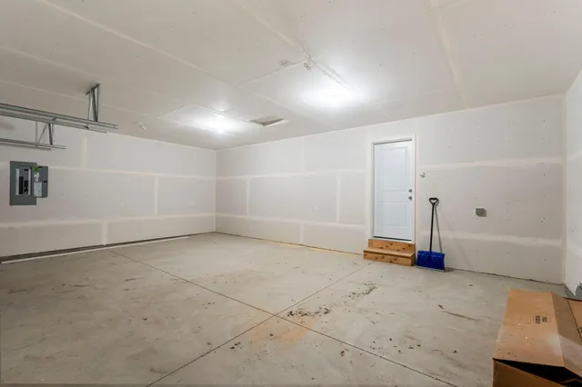 $699,850 | 7420 Glengarry Place, Eden Prairie, MN 55344