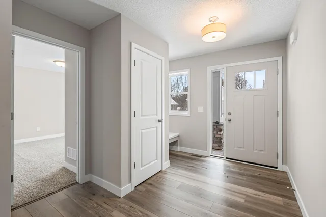 $699,850 | 7420 Glengarry Place, Eden Prairie, MN 55344