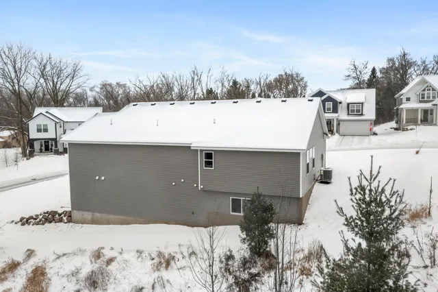 $699,850 | 7420 Glengarry Place, Eden Prairie, MN 55344