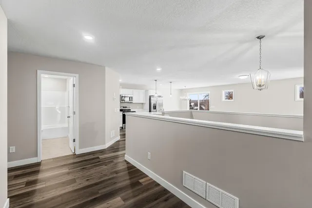 $699,850 | 7420 Glengarry Place, Eden Prairie, MN 55344