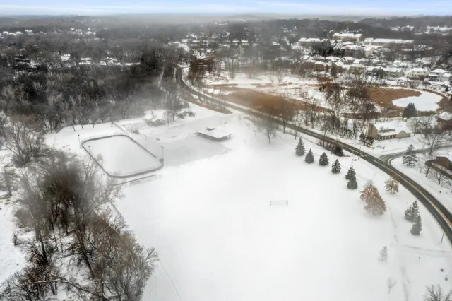 $699,850 | 7420 Glengarry Place, Eden Prairie, MN 55344