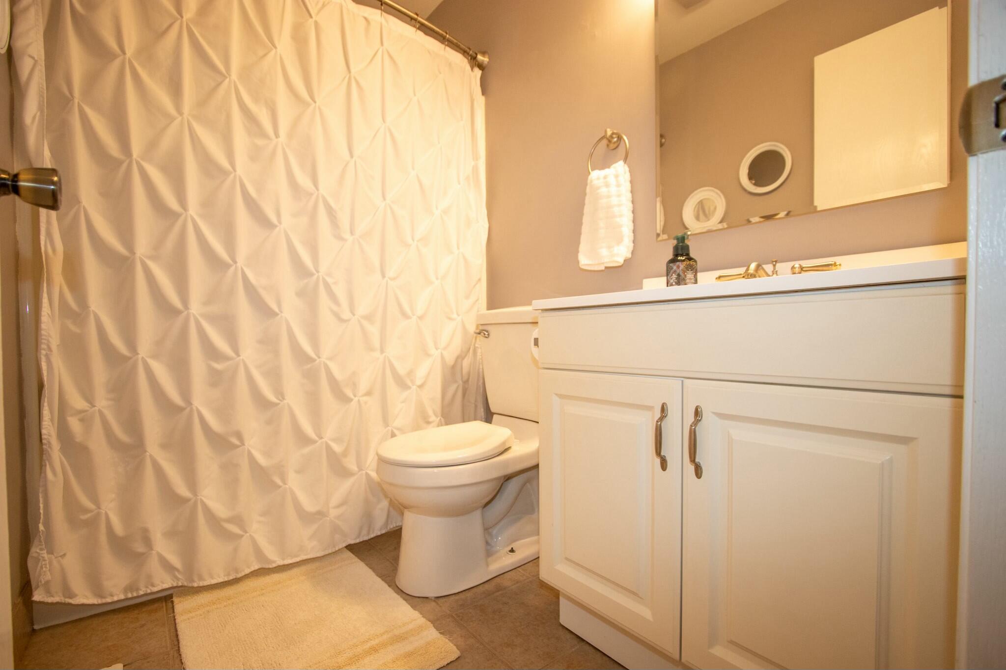 524 B Robyn Road Valparaiso, IN 46385 - Photo 12 of 22 2048x1365